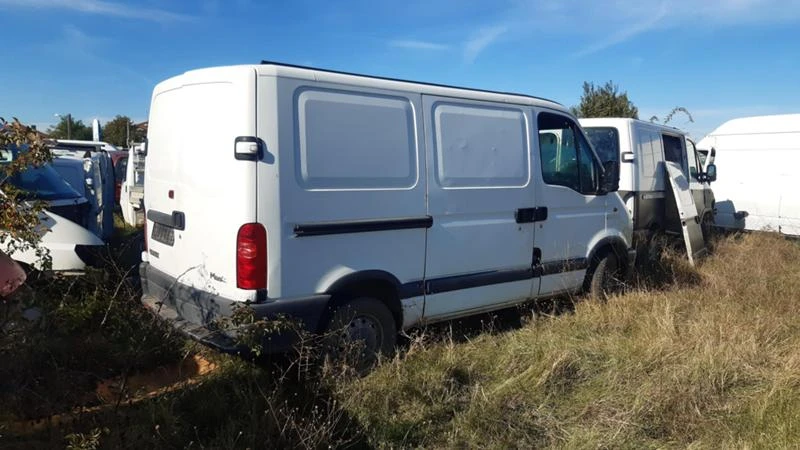 Renault Master 2.2dci/на части, снимка 3 - Бусове и автобуси - 48548200