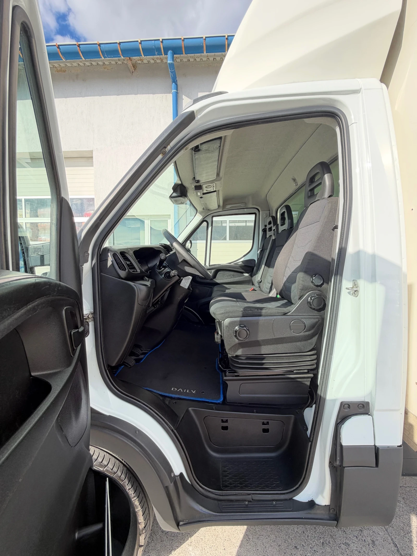 Iveco Daily ��.���� / ����� ���� / �-��������� ����������� | Mobile.bg � ����������� 14