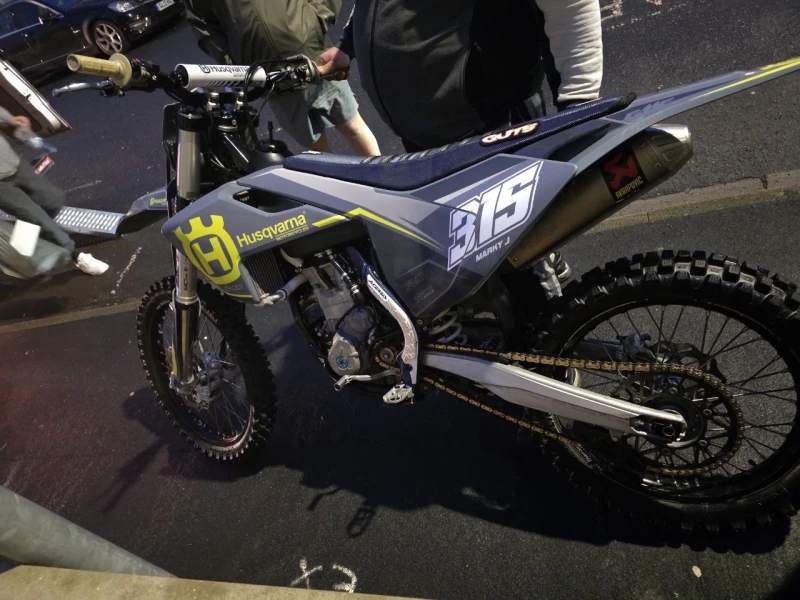 Husqvarna FC 350* СТАРТЕР* 2 РЕЖИМА* ТРАКШЪН КОНТРОЛ* ЛИЗИНГ, снимка 6 - Мотоциклети и мототехника - 52871644