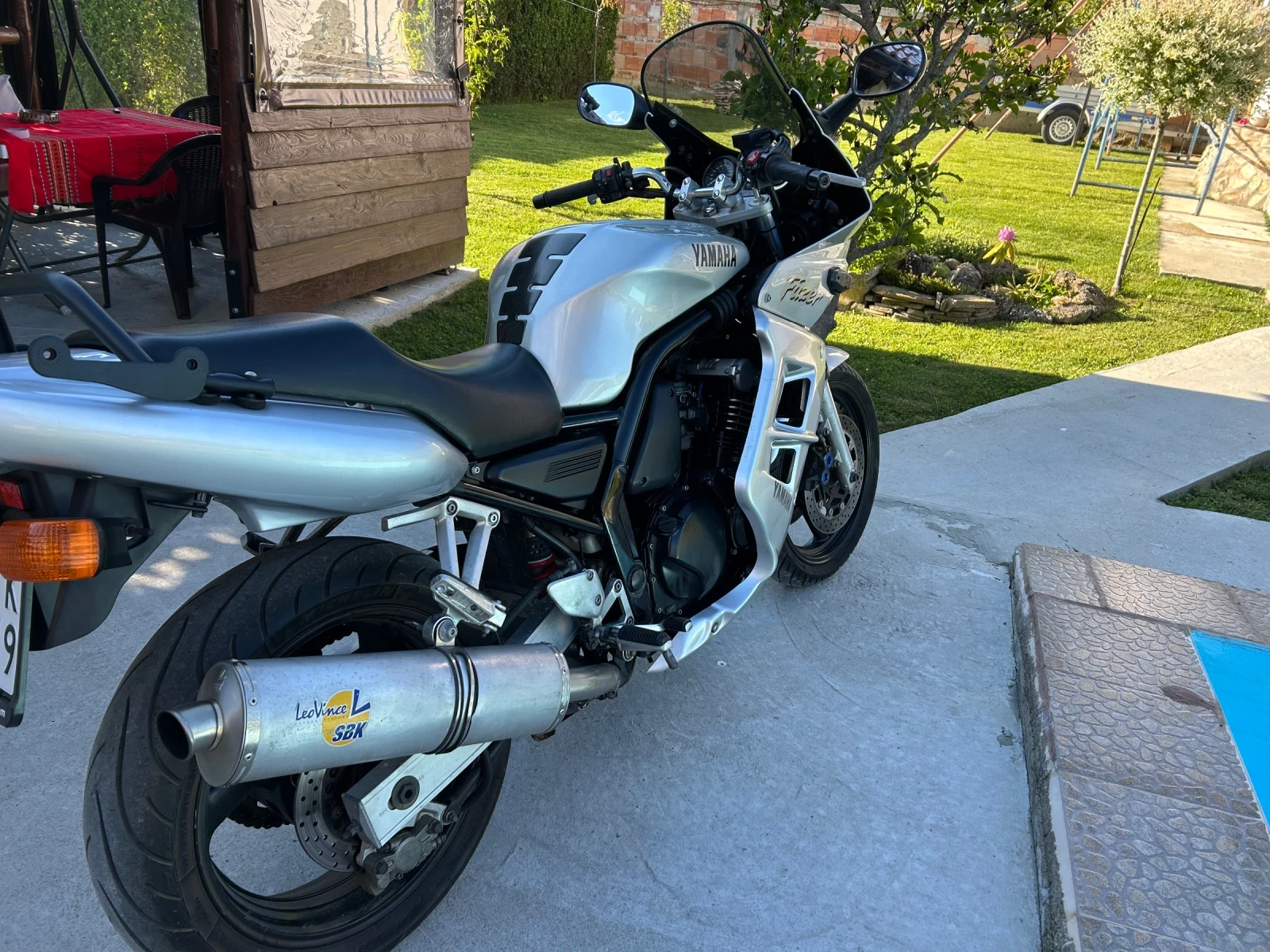 Yamaha FZS 600 Fazer - изображение 5