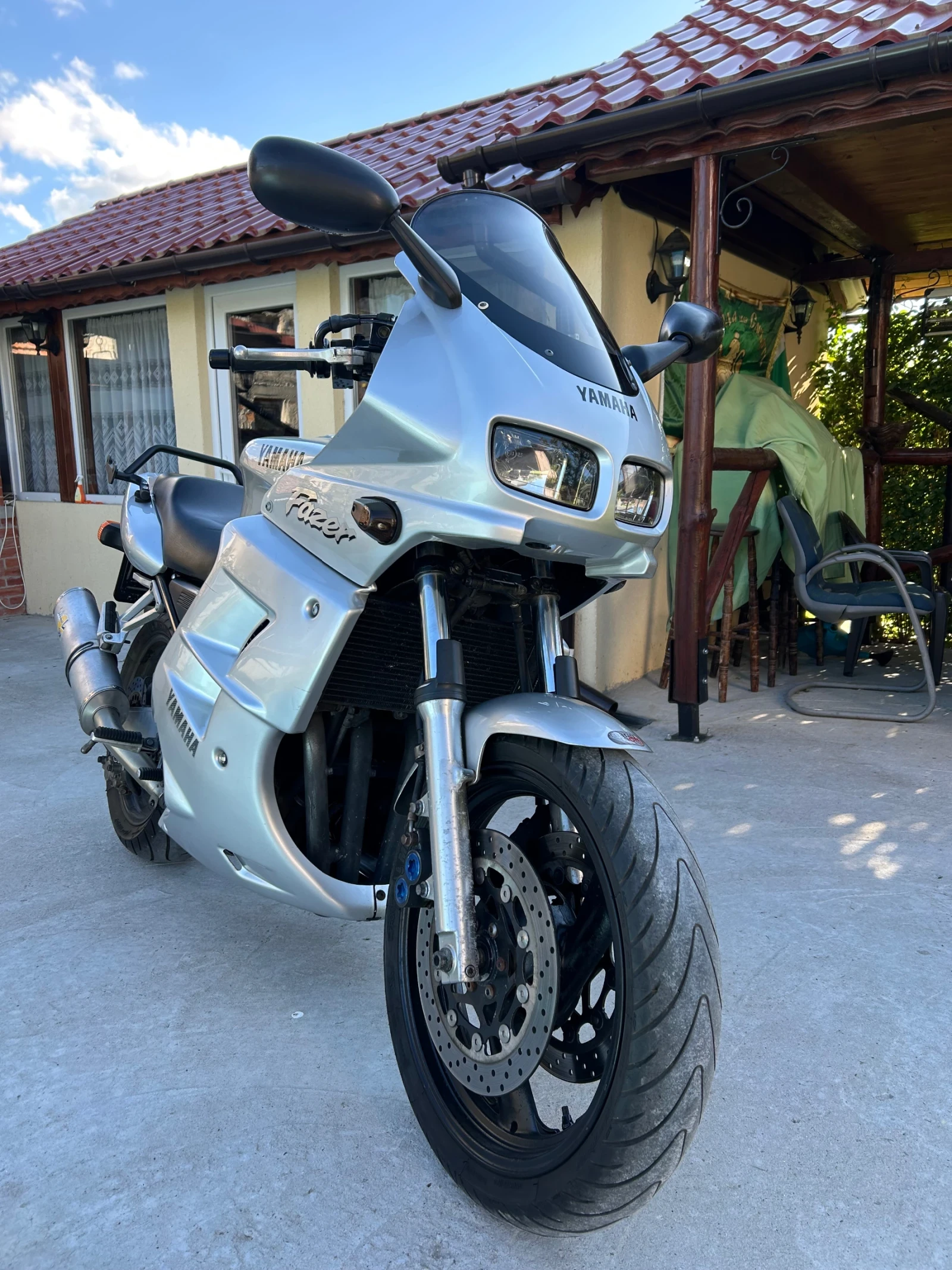 Yamaha FZS 600 Fazer - изображение 3