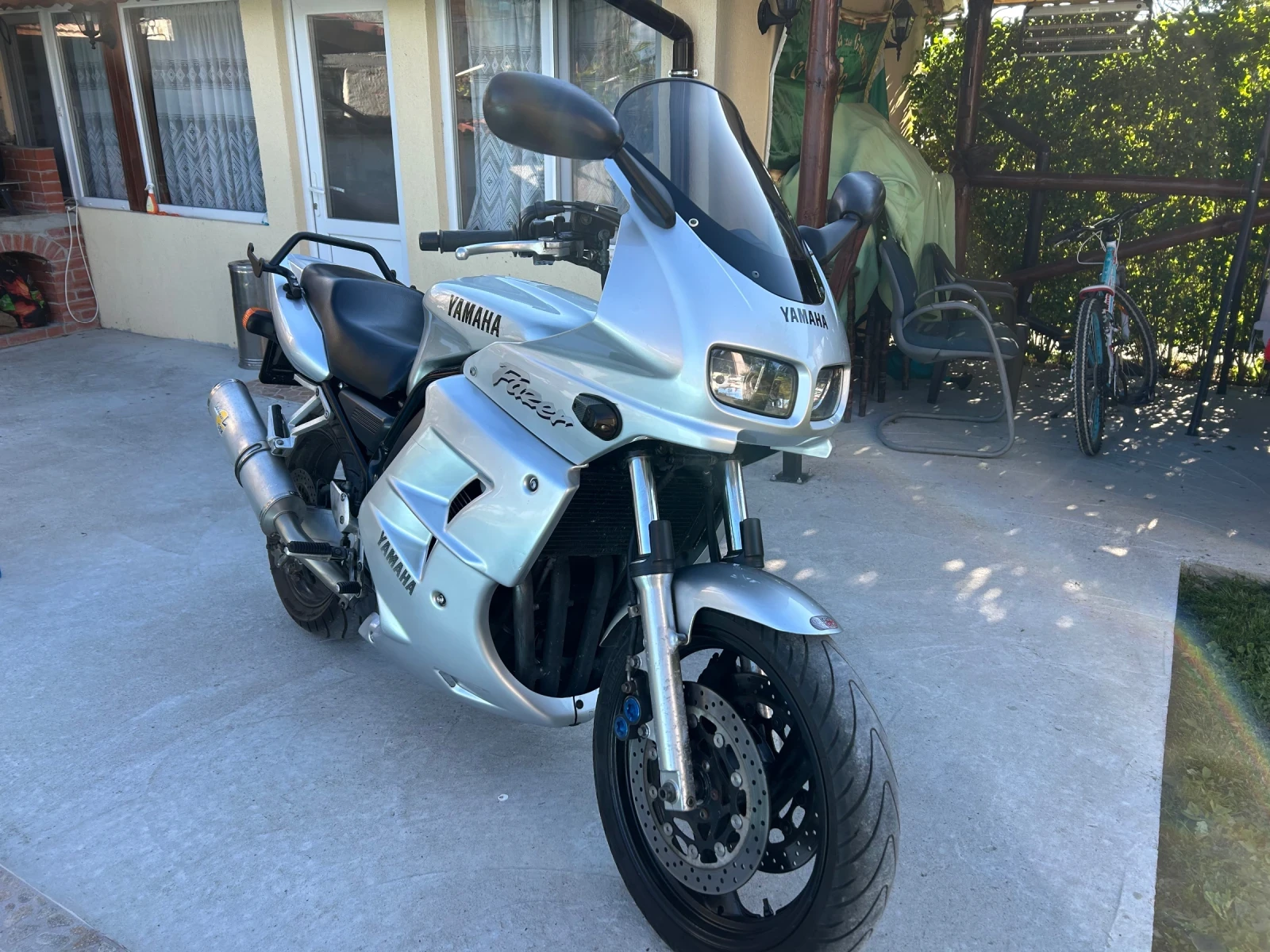 Yamaha FZS 600 Fazer - изображение 6