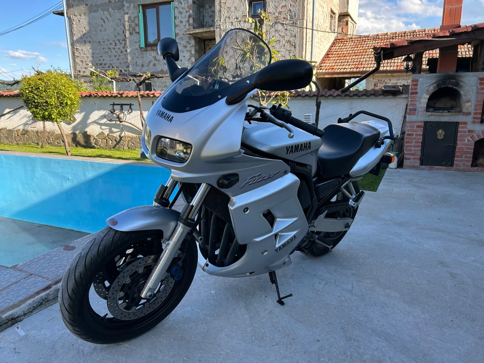 Yamaha FZS 600 Fazer - изображение 7