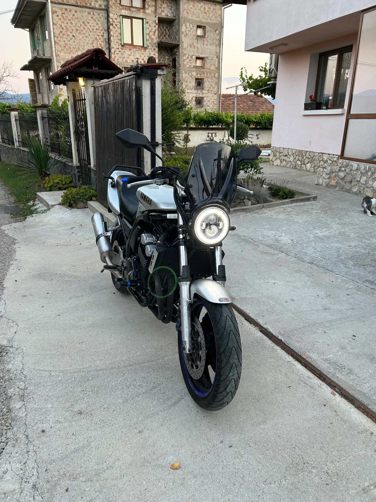 Yamaha FZS 600 Fazer - изображение 6