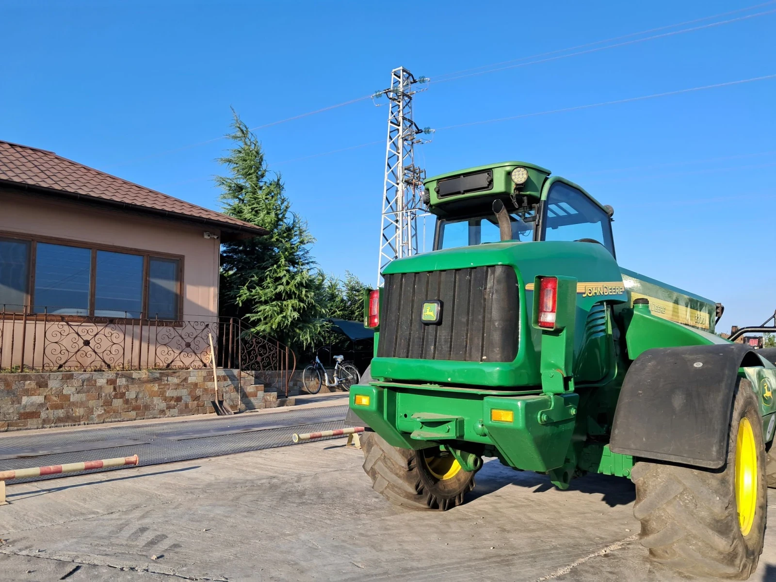 Телескопичен товарач John Deere 3200, снимка 3 - Селскостопанска техника - 55806583