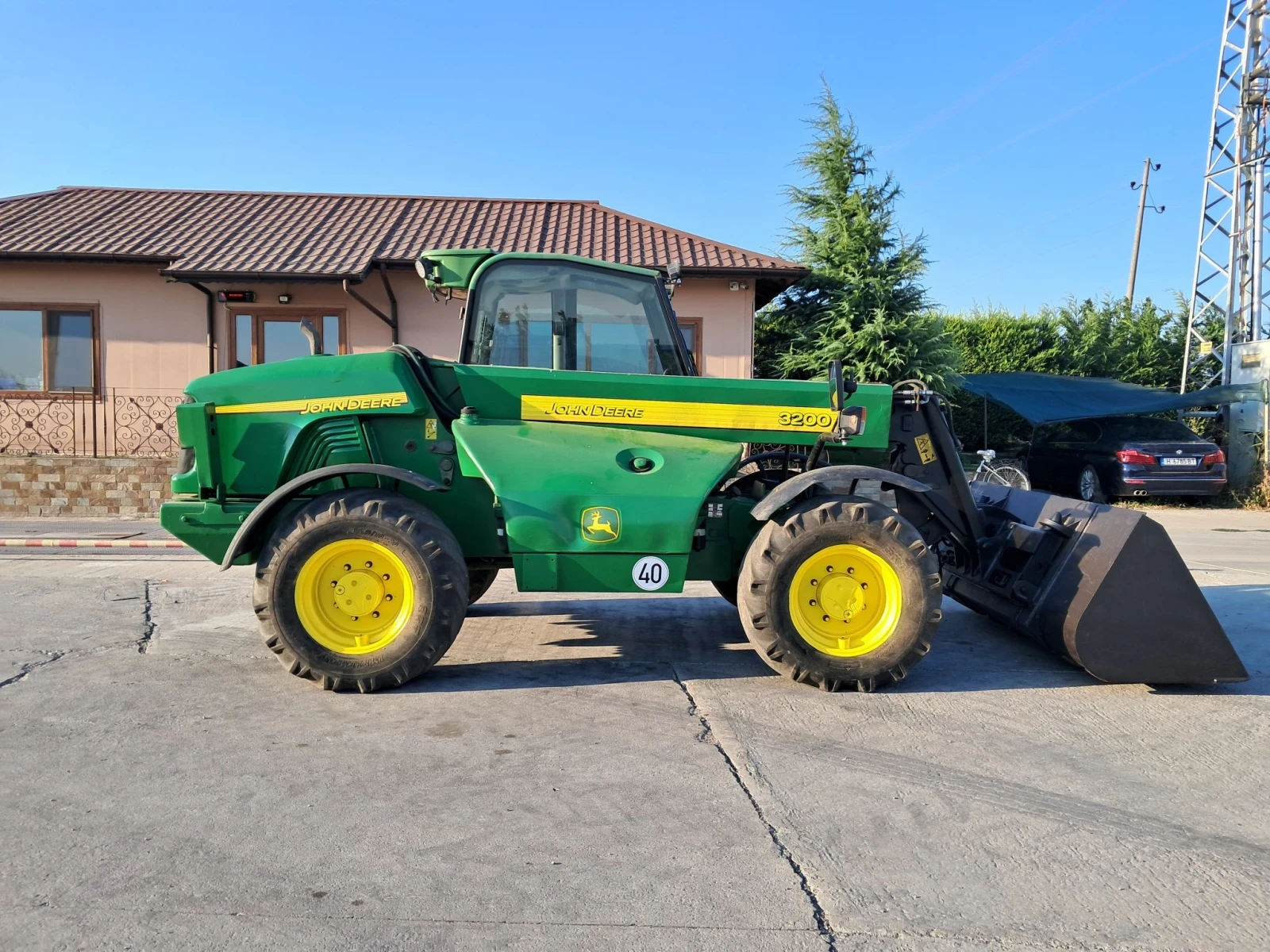 Телескопичен товарач John Deere 3200, снимка 4 - Селскостопанска техника - 55806583
