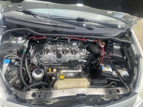 Toyota Corolla verso 2.2 D-CAT 177к.с НА ЧАСТИ, снимка 13