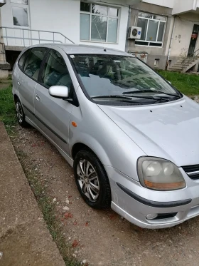 Nissan Almera tino 2200D