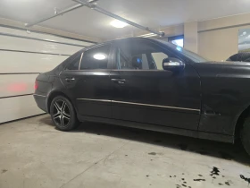 Mercedes-Benz E 280 4Matic Avangarde, снимка 2