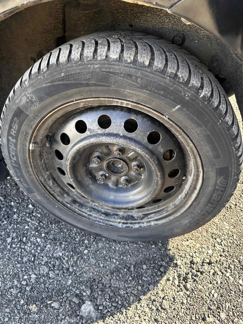 Toyota Corolla verso 2.2 D-CAT 177к.с НА ЧАСТИ, снимка 16 - Автомобили и джипове - 52557124