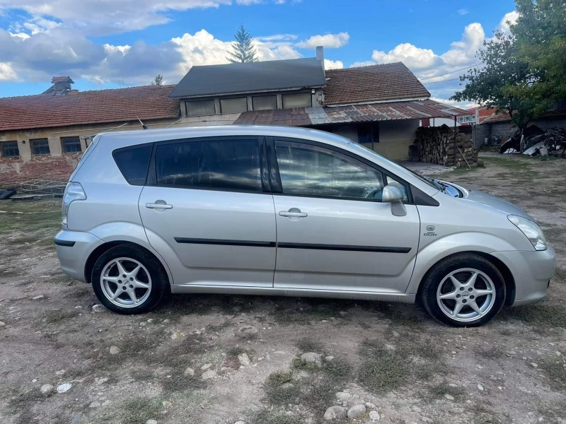 Toyota Corolla verso 2.2 D-CAT 177к.с НА ЧАСТИ, снимка 8 - Автомобили и джипове - 41140539