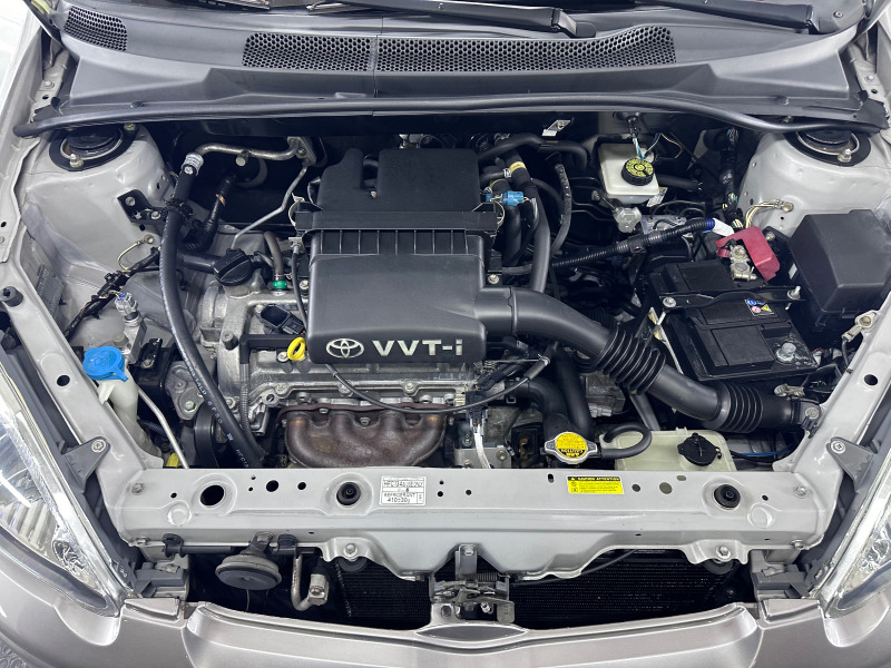 Toyota Yaris 1.0VVT-I, снимка 6 - Автомобили и джипове - 46356923