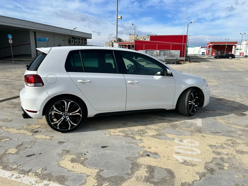 VW Golf GTI, снимка 6 - Автомобили и джипове - 49123112