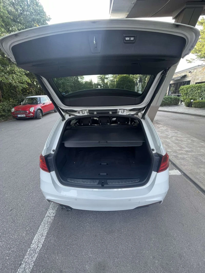 BMW 330 M-Performance * PANO * Head UP * Harman/Kardon, снимка 6 - Автомобили и джипове - 51380216