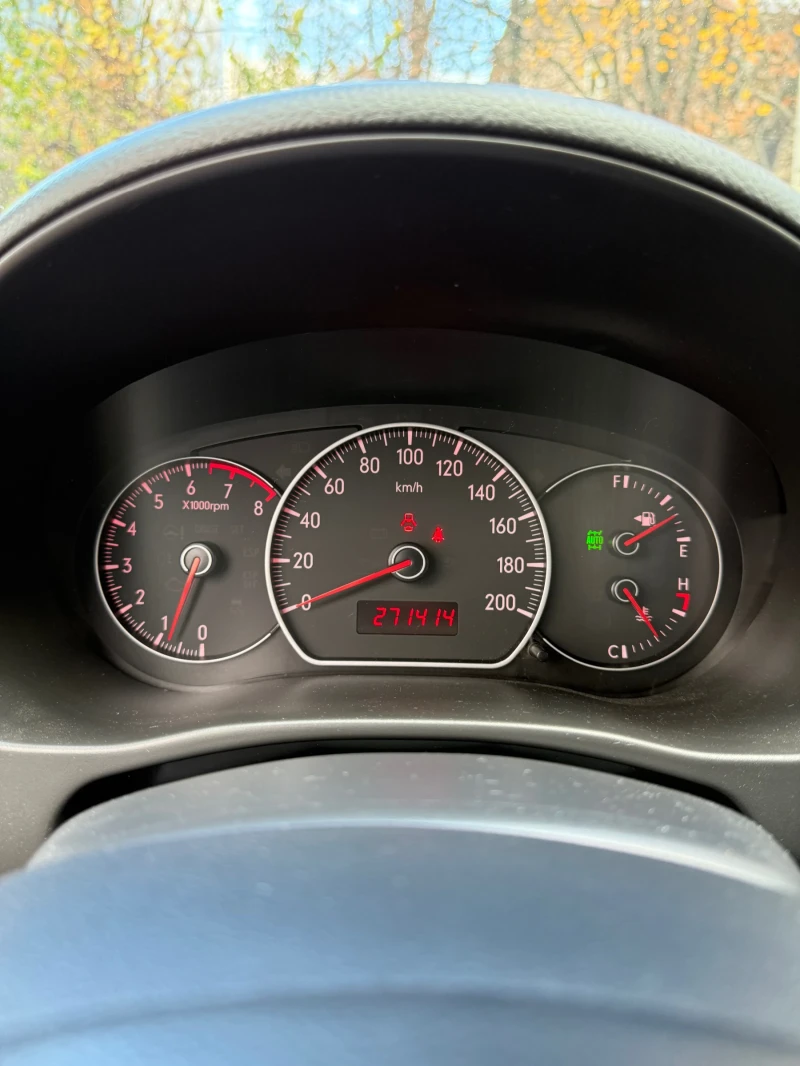 Suzuki SX4, снимка 13 - Автомобили и джипове - 52597857