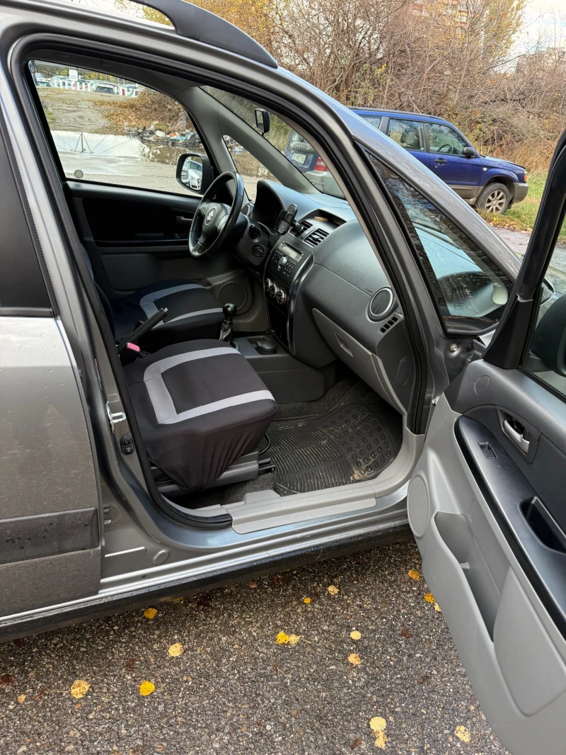Suzuki SX4, снимка 6 - Автомобили и джипове - 52597857