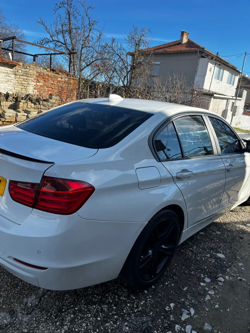 BMW 320 Продавам BMW 3 Series (F30)   2012 г., 2.0 дизел, , снимка 9 - Автомобили и джипове - 52591891