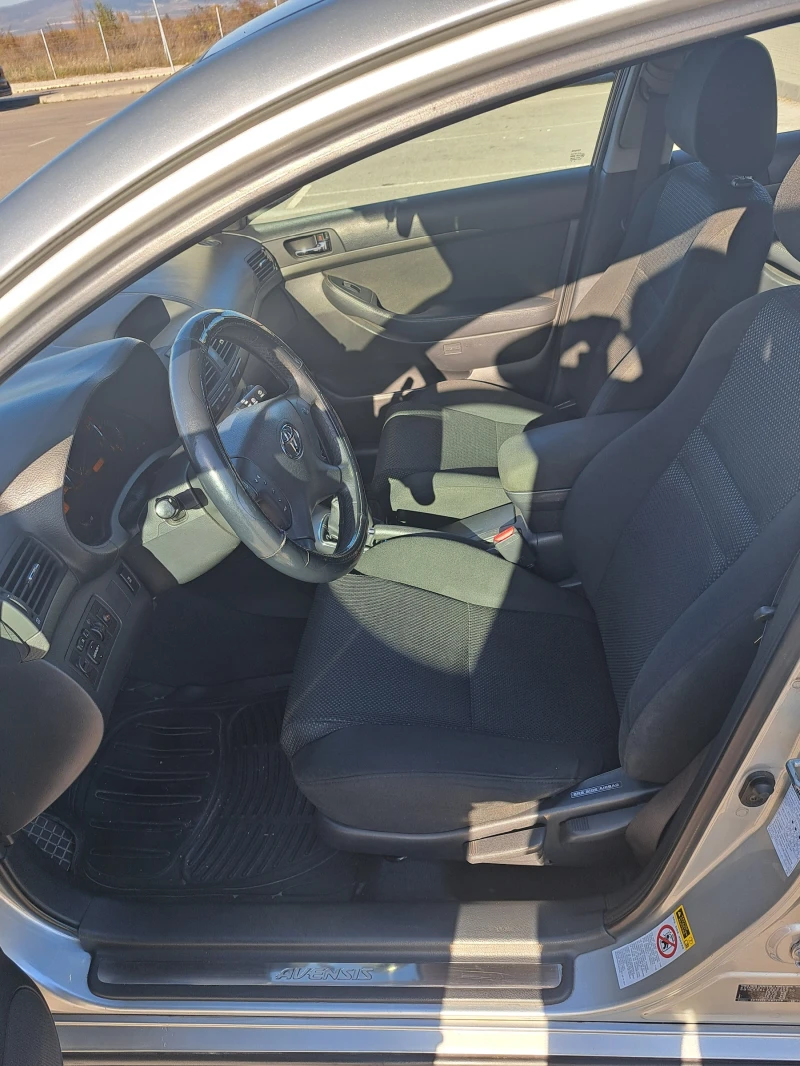 Toyota Avensis, снимка 8 - Автомобили и джипове - 53150233