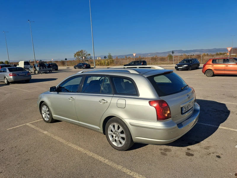 Toyota Avensis, снимка 3 - Автомобили и джипове - 53150233