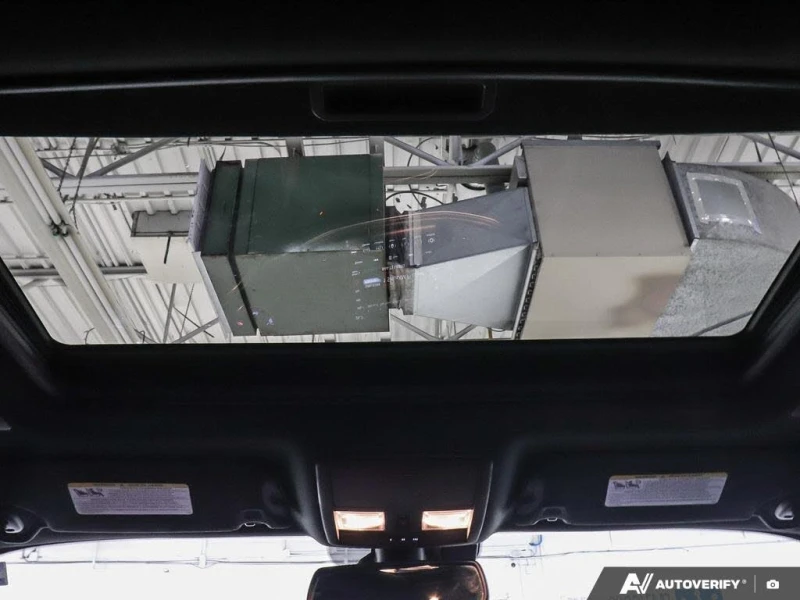 Dodge Challenger R/T Shaker* АвтоКредит* (ЦЕНА ДО БГ), снимка 15 - Автомобили и джипове - 53432204