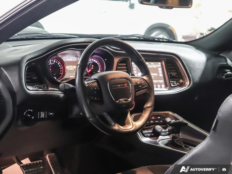 Dodge Challenger R/T Shaker* АвтоКредит* (ЦЕНА ДО БГ), снимка 8 - Автомобили и джипове - 53432204