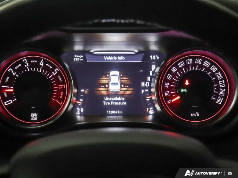 Dodge Challenger R/T Shaker* АвтоКредит* (ЦЕНА ДО БГ), снимка 10 - Автомобили и джипове - 53432204