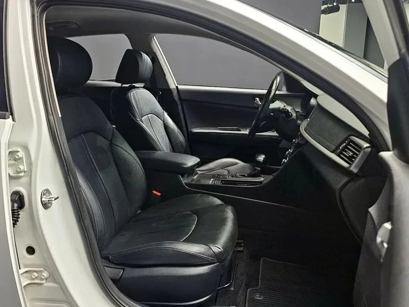 Kia K5, снимка 10 - Автомобили и джипове - 56689472