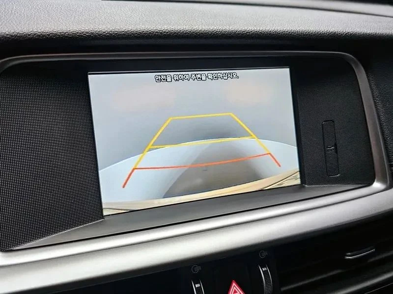 Kia K5, снимка 15 - Автомобили и джипове - 56689472
