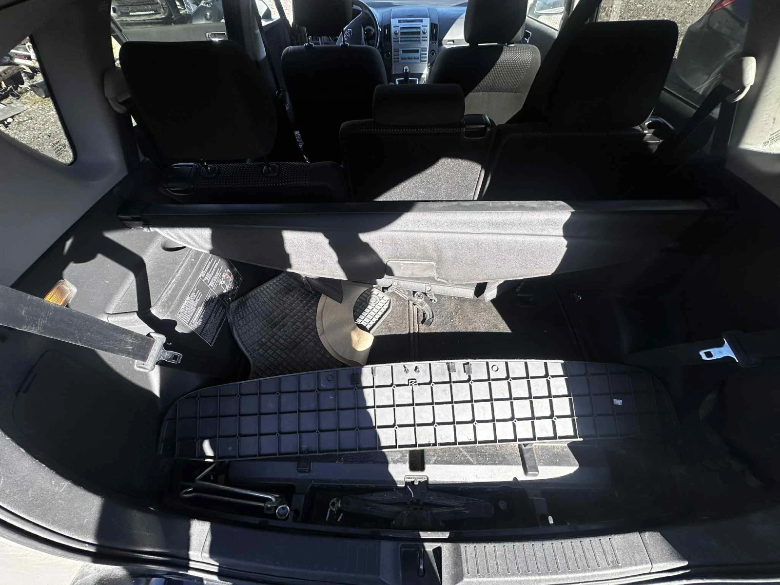 Toyota Corolla verso 2.2 D-CAT 177.   | Mobile.bg   12