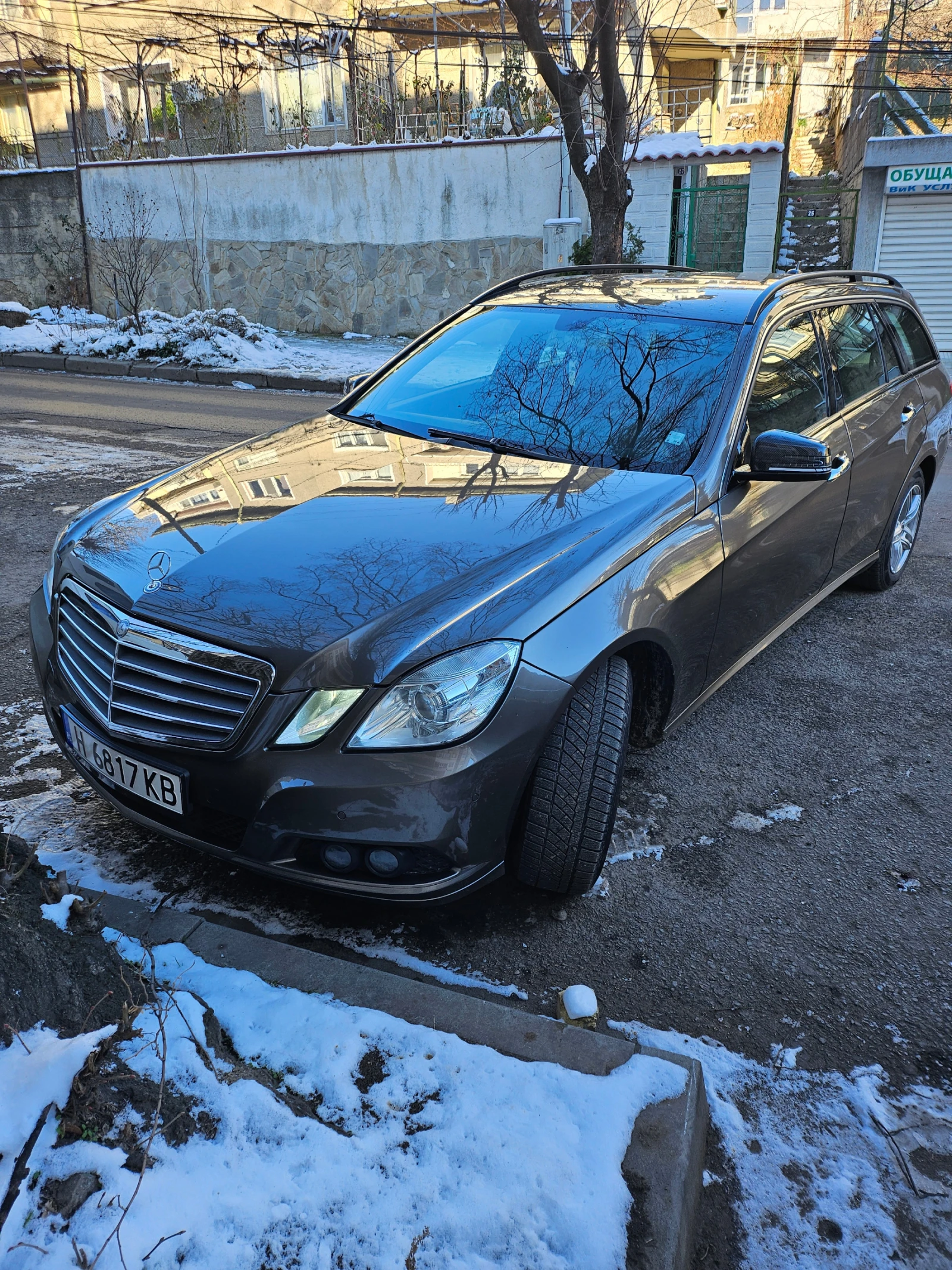 Mercedes-Benz E 200 CGI - изображение 8