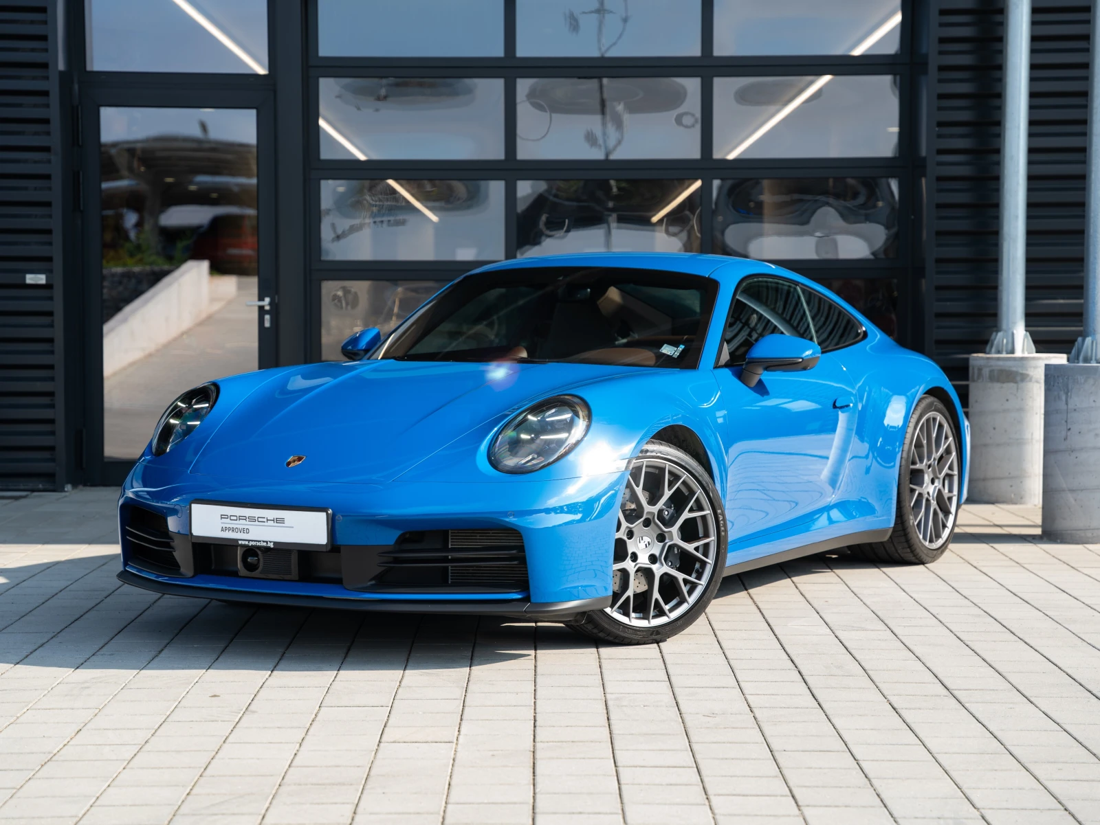 Porsche 911 Carrera (992 II) | Mobile.bg   1