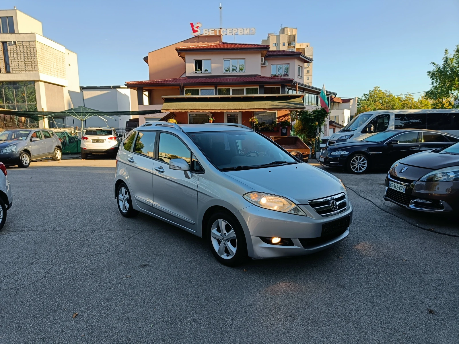 Honda Fr-v 1.7 GAZ BENZIN 125 | Mobile.bg — изображение 1