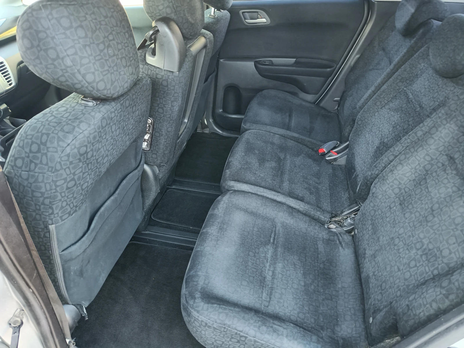 Honda Fr-v 1.7 GAZ BENZIN 125 | Mobile.bg — изображение 12