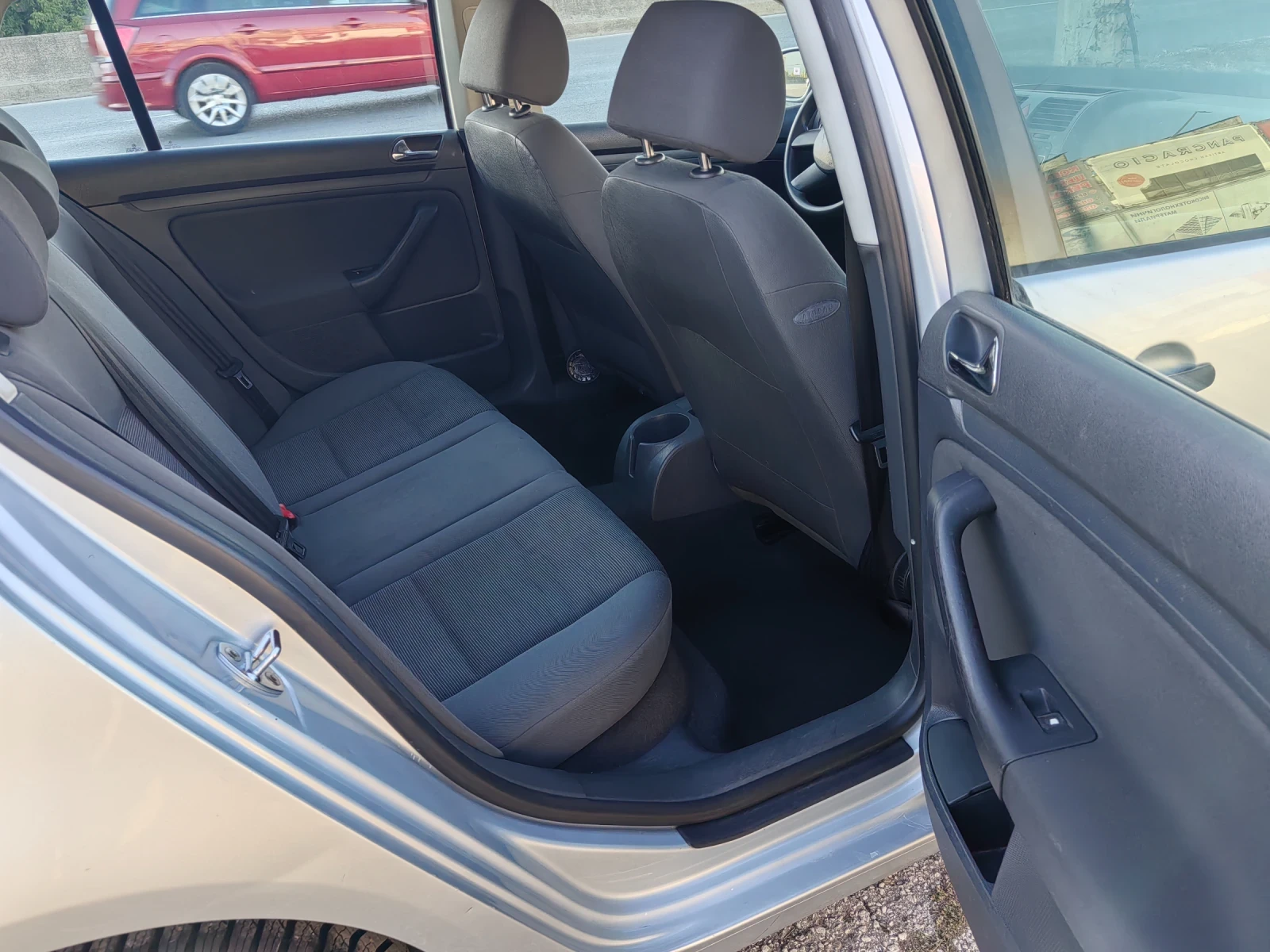 VW Golf 1.9tdi 105ps navi - изображение 9