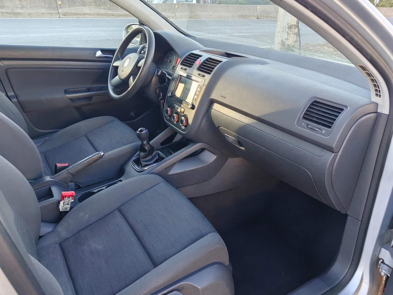 VW Golf 1.9tdi 105ps navi - изображение 8