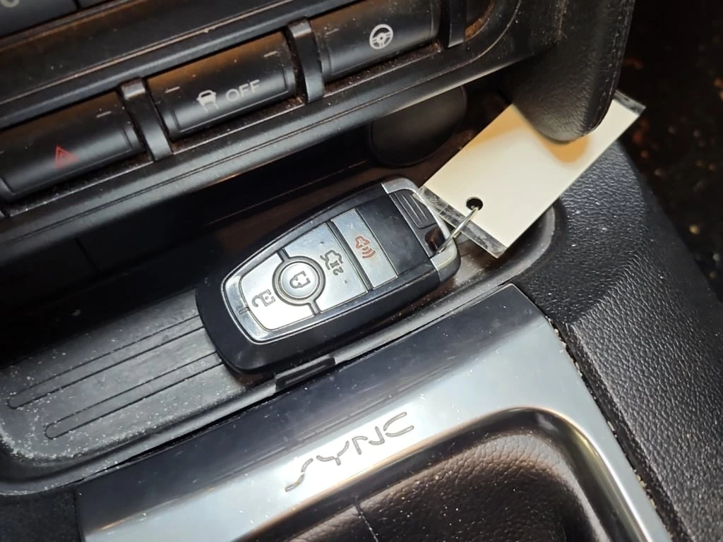 Ford Mustang * GT * CARFAX *    | Mobile.bg   14