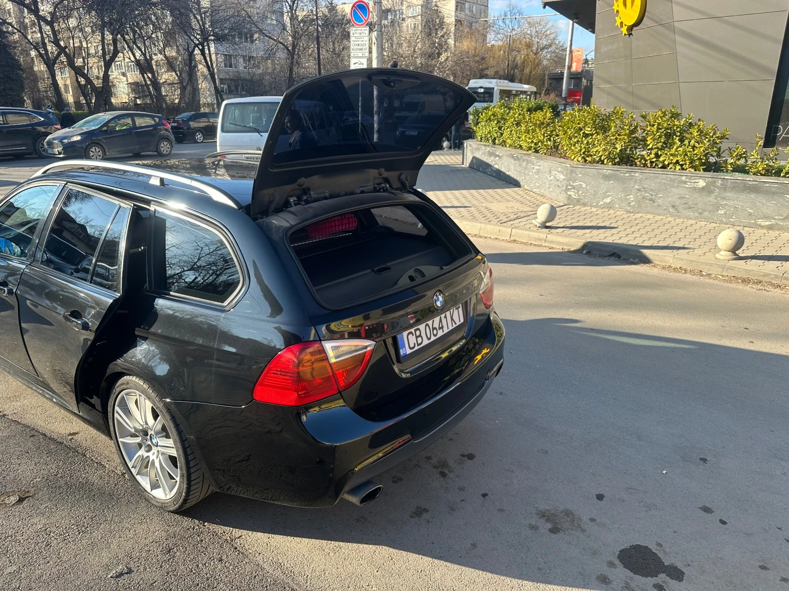 BMW 320 M Performance, снимка 7 - Автомобили и джипове - 53819432