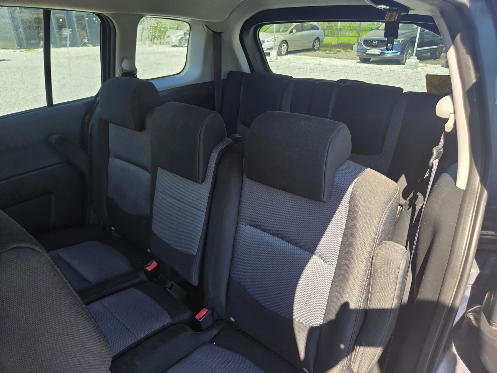 Mazda 5 Mazda 5 2.0 бензин/газ 2007 г., снимка 5 - Автомобили и джипове - 54245131