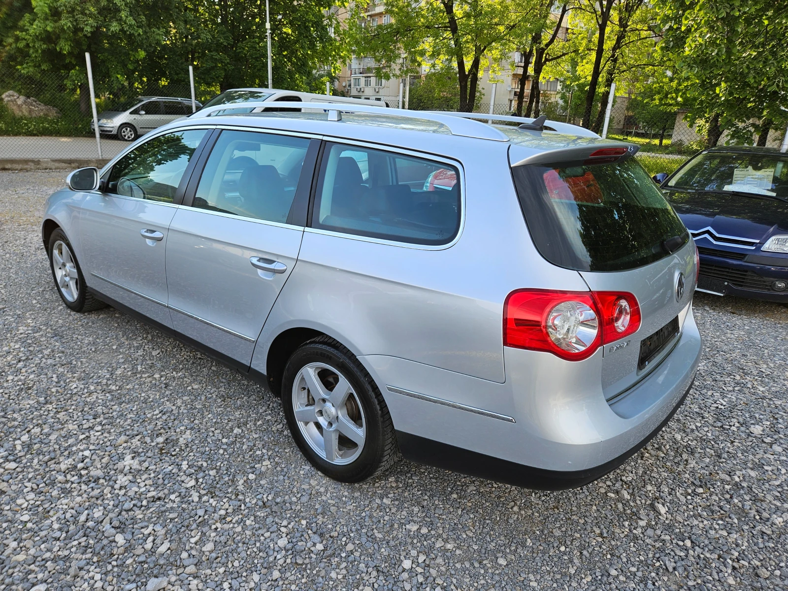VW Passat 2.0 TDI 140кс HIGHLINE, снимка 5 - Автомобили и джипове - 54415864