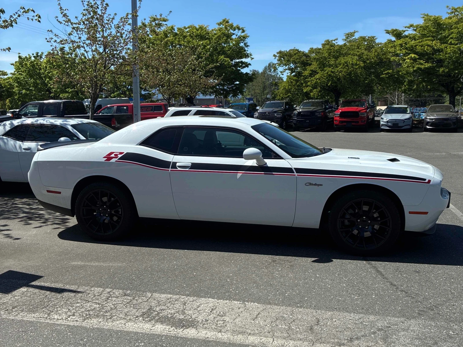 Dodge Challenger R/T 5.7 HEMI * * CARFAX * * АВТО КРЕДИТ * * , снимка 4 - Автомобили и джипове - 54417621