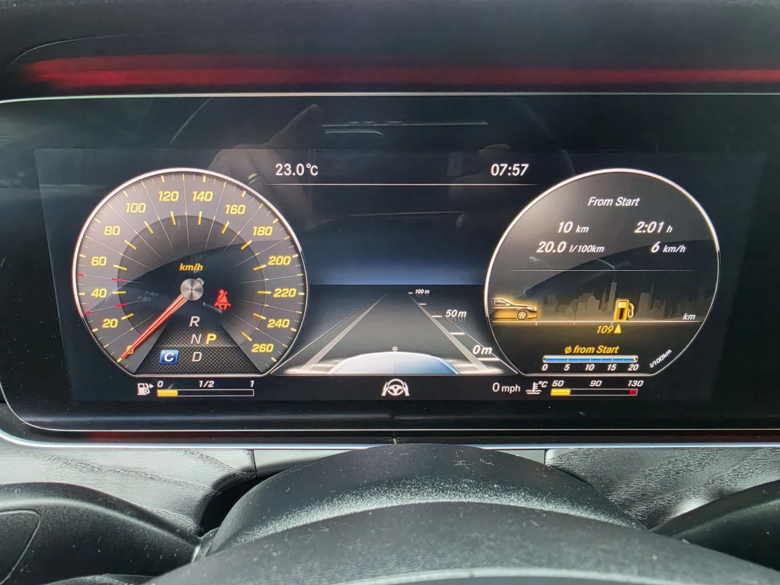 Mercedes-Benz E 400 AMG* 4 MATIC, снимка 11 - Автомобили и джипове - 54632341