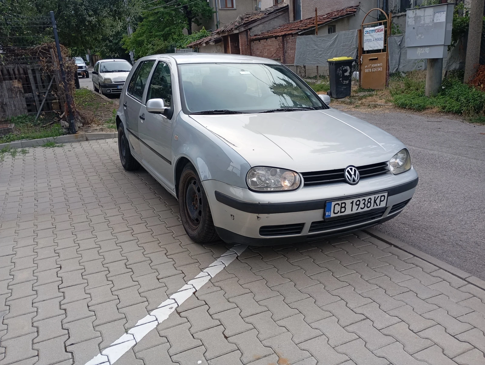 VW Golf 1.9 ТДИ 110кс., снимка 8 - Автомобили и джипове - 55355099