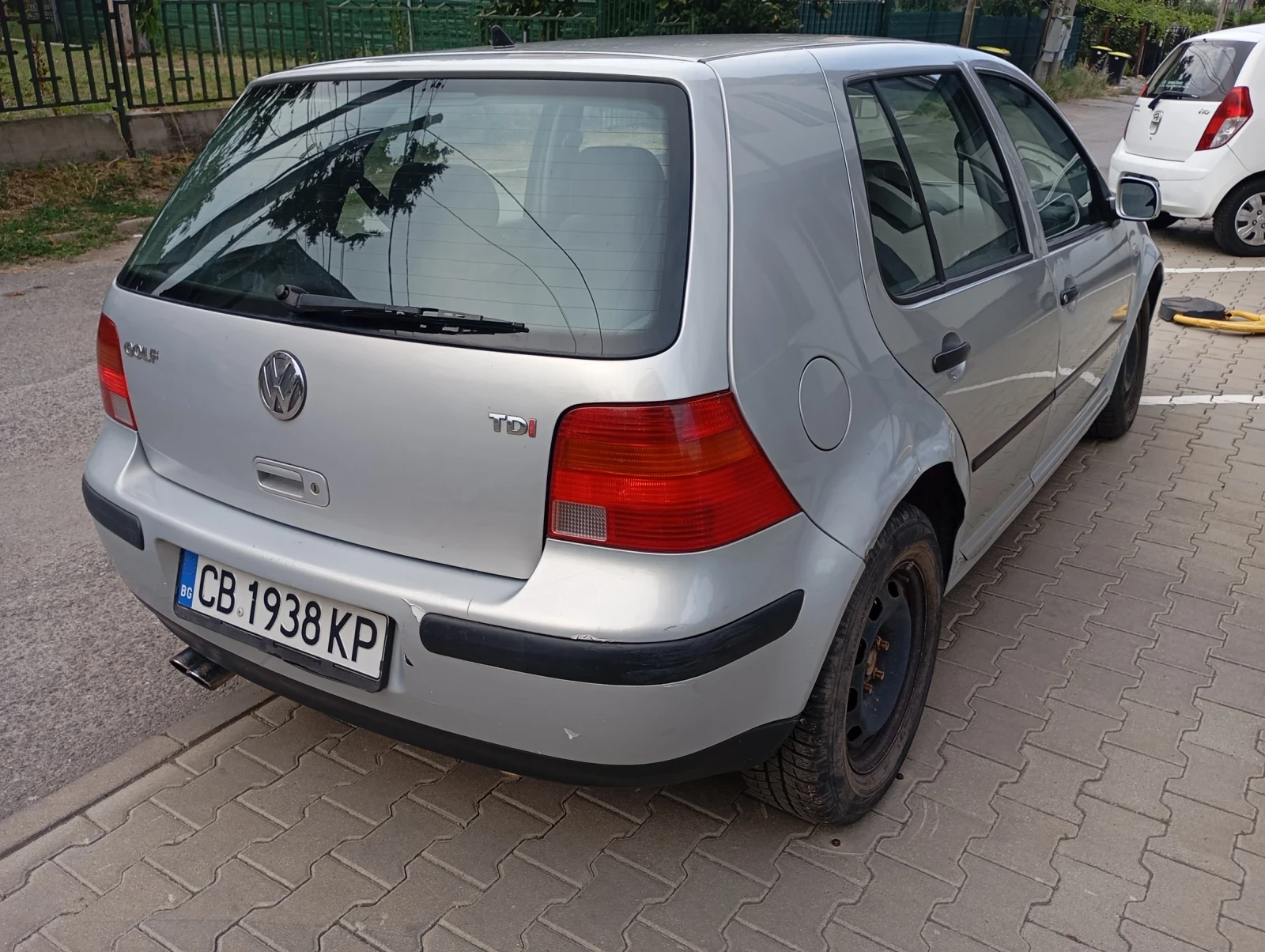 VW Golf 1.9 ТДИ 110кс., снимка 5 - Автомобили и джипове - 55355099