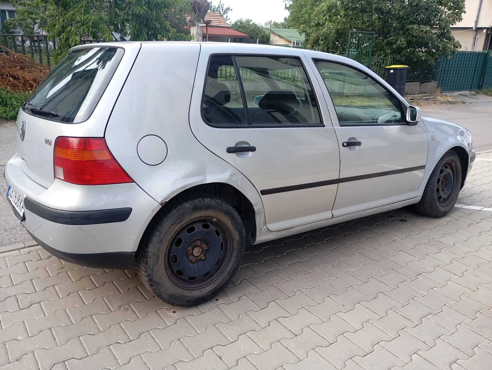 VW Golf 1.9 ТДИ 110кс., снимка 10 - Автомобили и джипове - 55355099