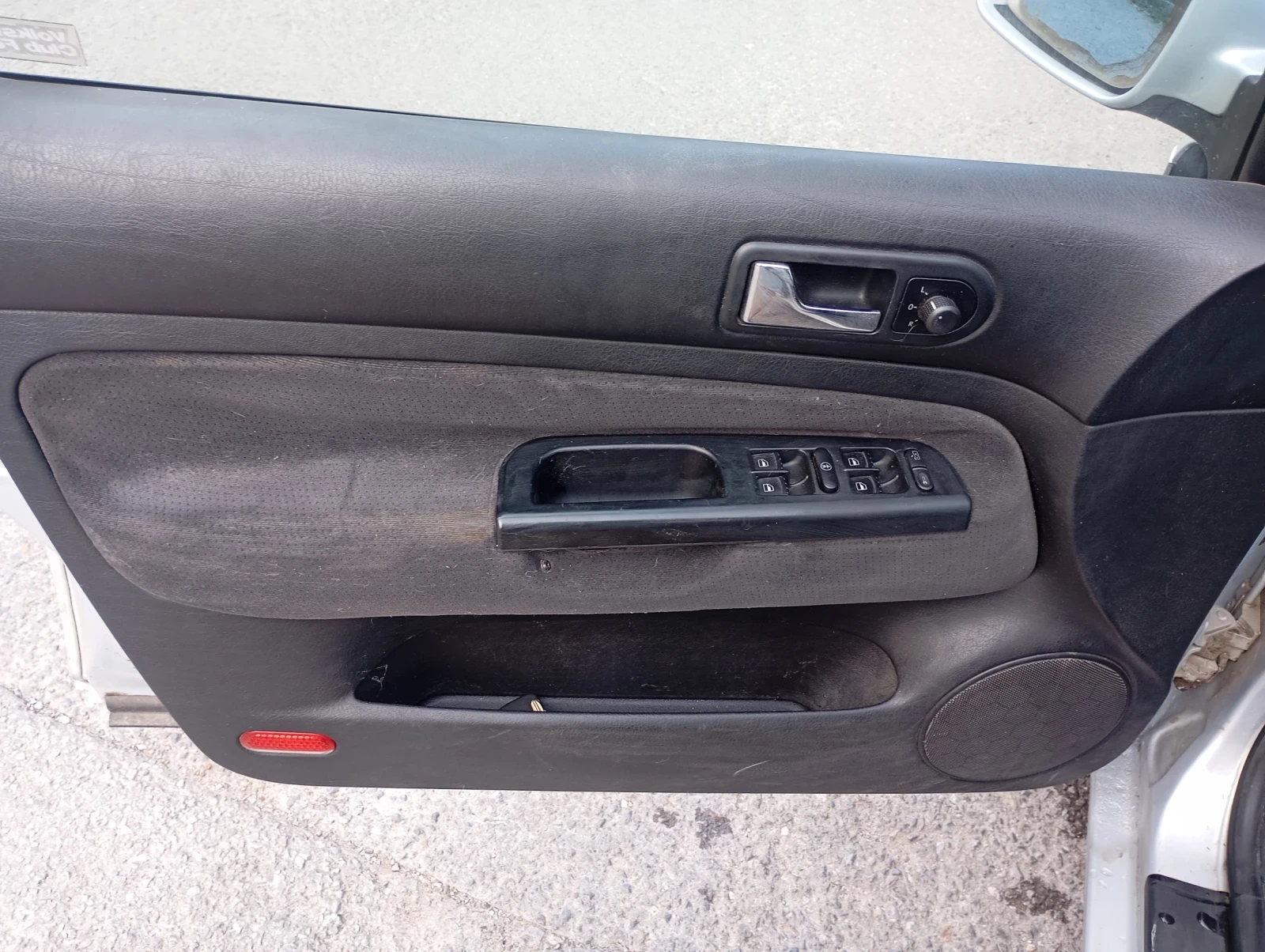 VW Golf 1.9 ТДИ 110кс., снимка 12 - Автомобили и джипове - 55355099