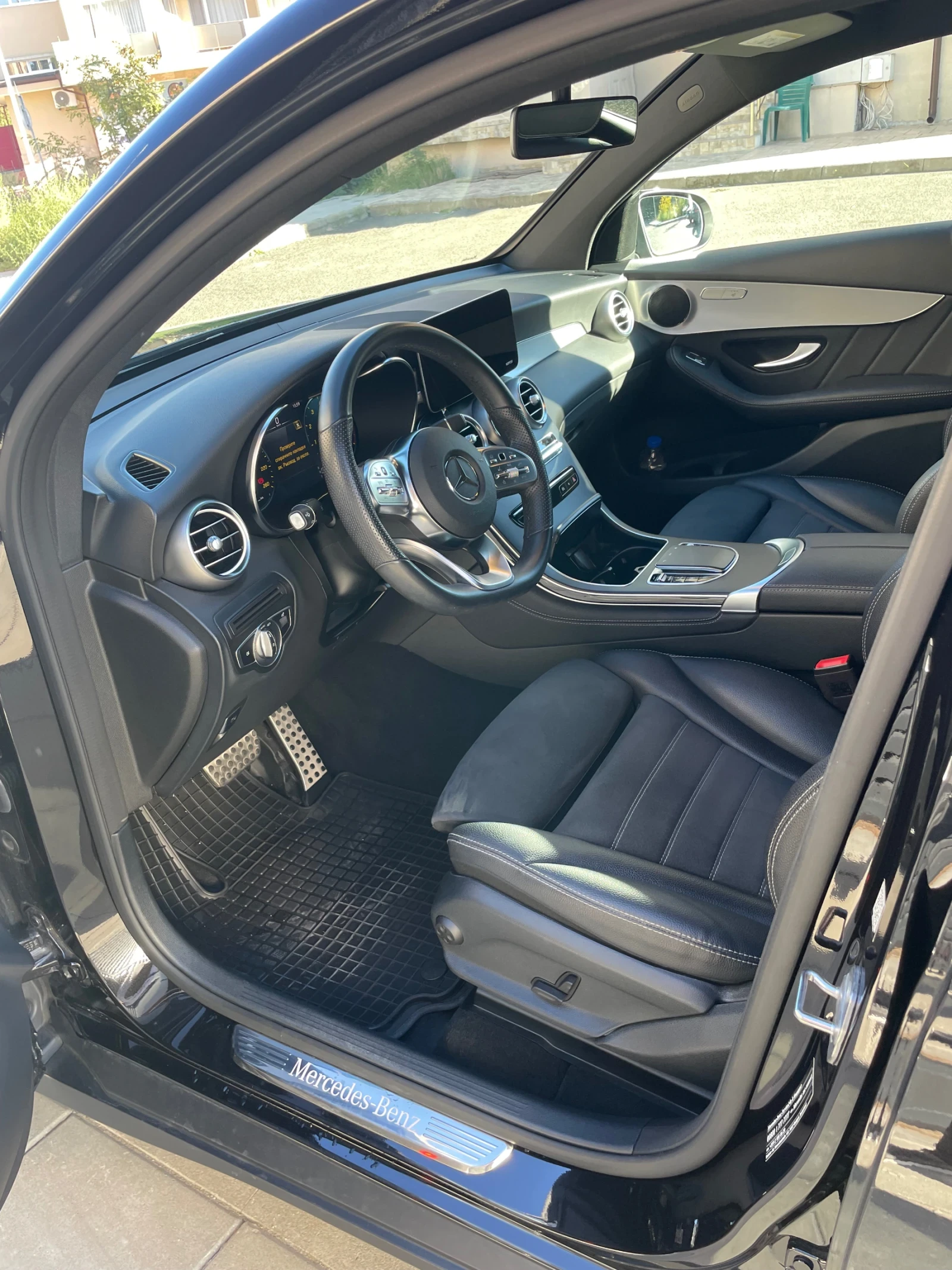 Mercedes-Benz GLC 200, снимка 5 - Автомобили и джипове - 55451313
