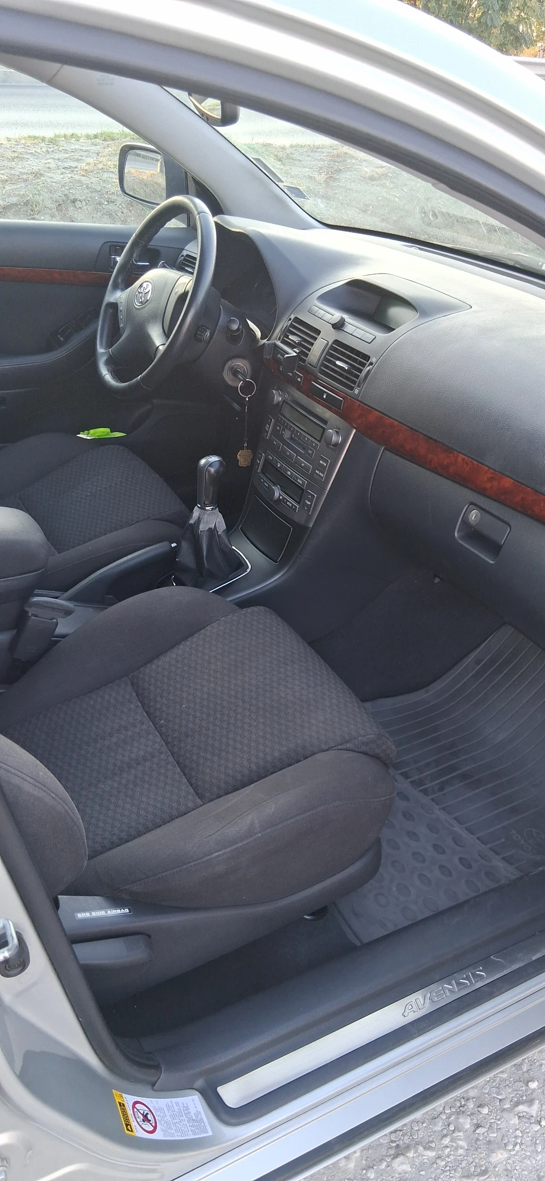 Toyota Avensis, снимка 12 - Автомобили и джипове - 55933740