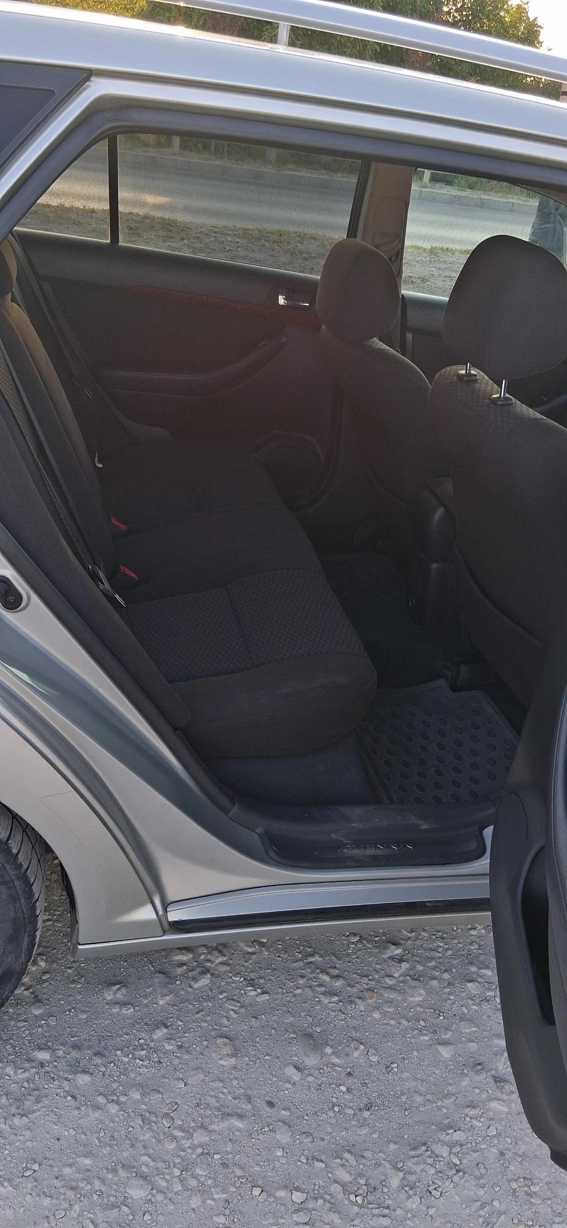 Toyota Avensis, снимка 8 - Автомобили и джипове - 55933740