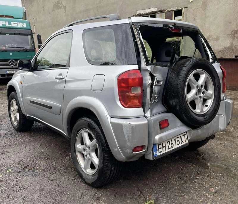 Toyota Rav4 Toyota RAV4 2.0 vvti 150к.с., НА ЧАСТИ!, снимка 6 - Автомобили и джипове - 45719016