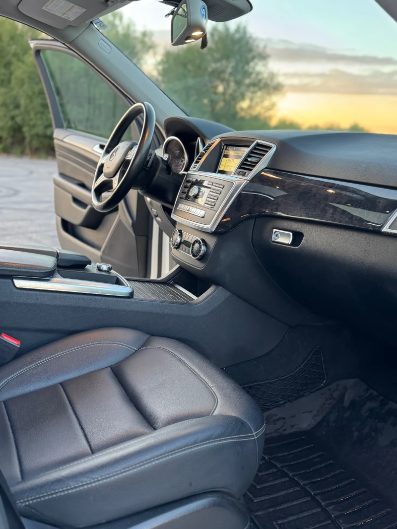 Mercedes-Benz ML 350 Mercedes ML 350, снимка 16 - Автомобили и джипове - 52521769